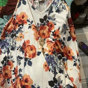 Cute floral white shirt size XL